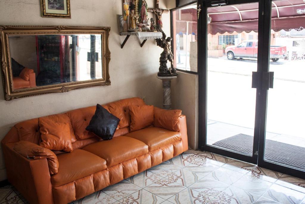 Oyo Hotel Bicentenario Tampico Eksteriør billede