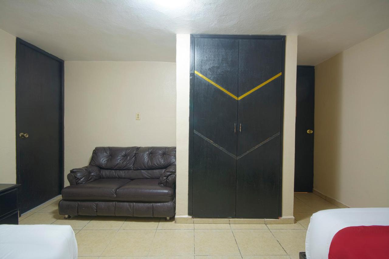 Oyo Hotel Bicentenario Tampico Eksteriør billede